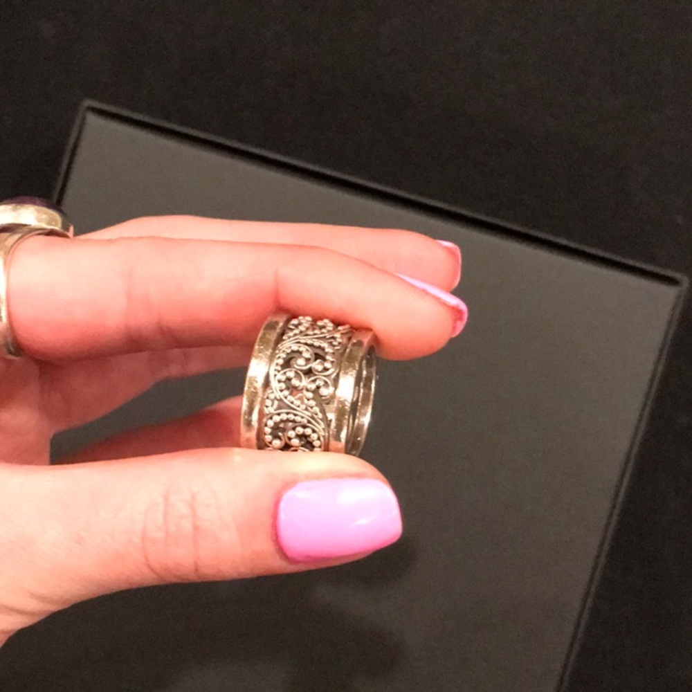 Lois Hill Ring